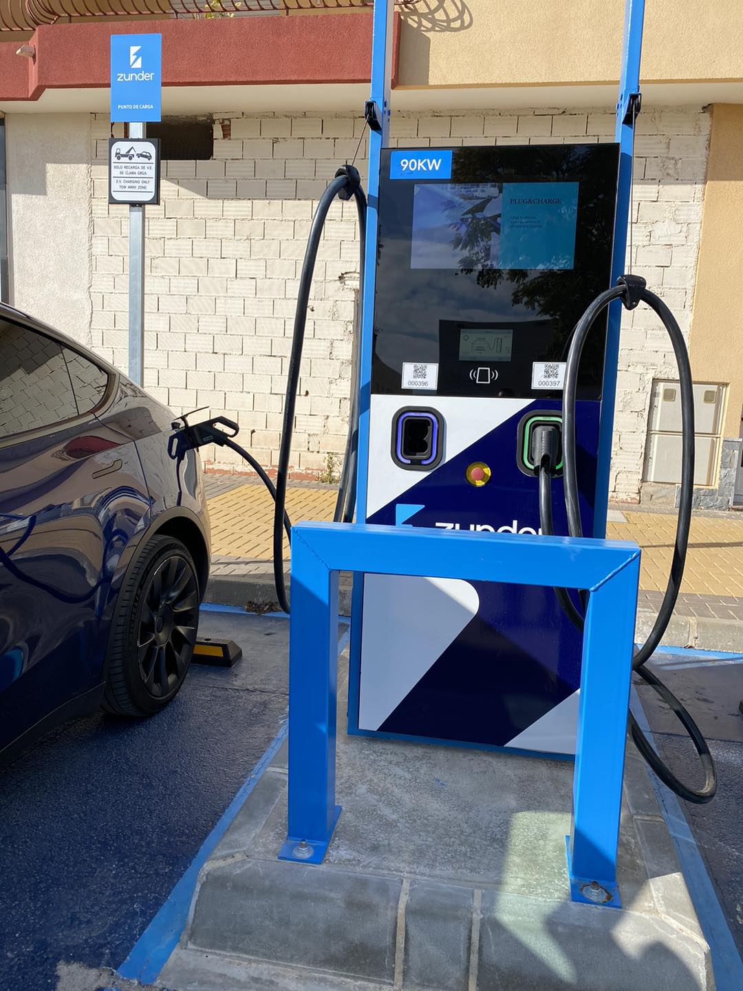 Punto de Recarga de Vehículos Eléctricos